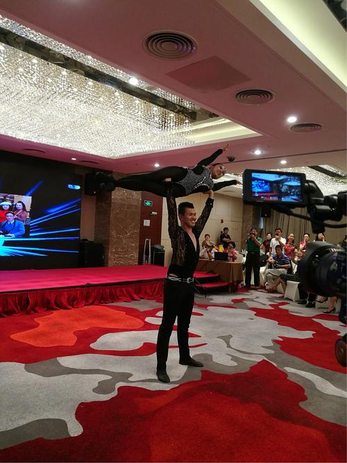 上海魅力音樂(lè)旗袍會(huì)六周年慶典暨上海滬劇名家經(jīng)典演唱聯(lián)誼會(huì)圓滿(mǎn)舉行